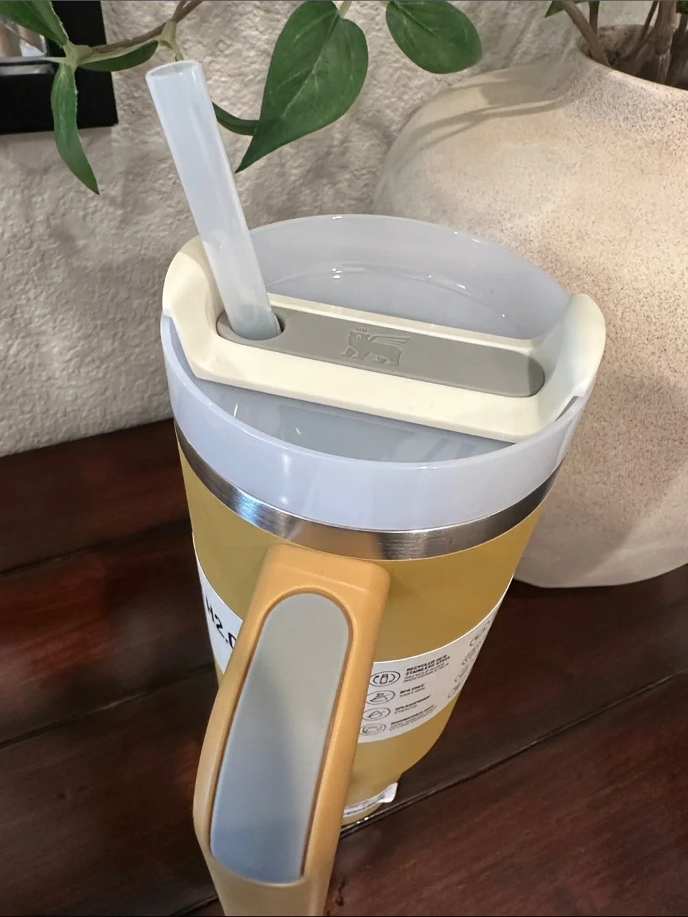 Stanley Quencher H2.0 Tumbler - Mustard - Picture 3 of 8